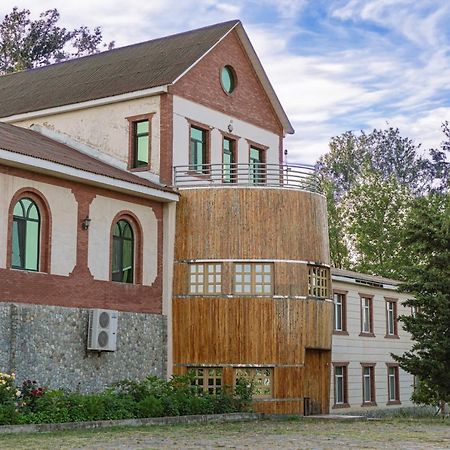 Chabiant Guesthouse Chateau Monolit Ikinci Yeniyol エクステリア 写真