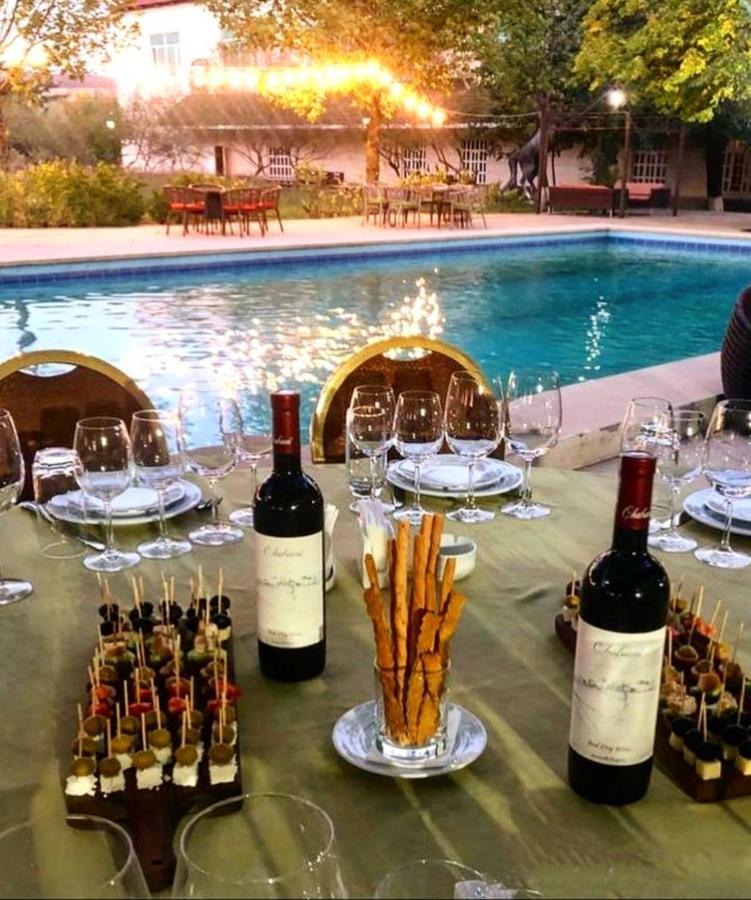 Chabiant Guesthouse Chateau Monolit Ikinci Yeniyol エクステリア 写真