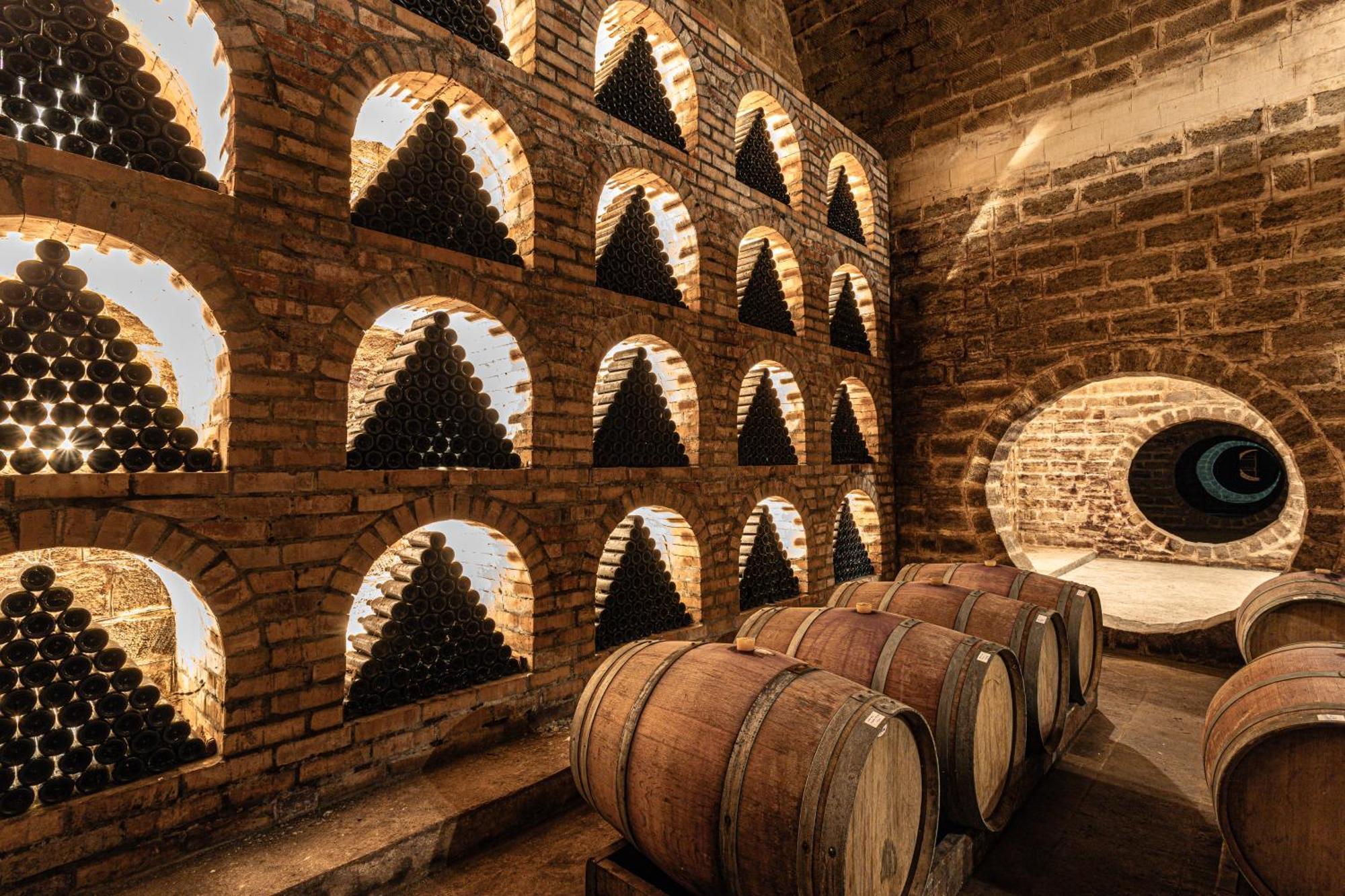 Chabiant Guesthouse Chateau Monolit Ikinci Yeniyol エクステリア 写真