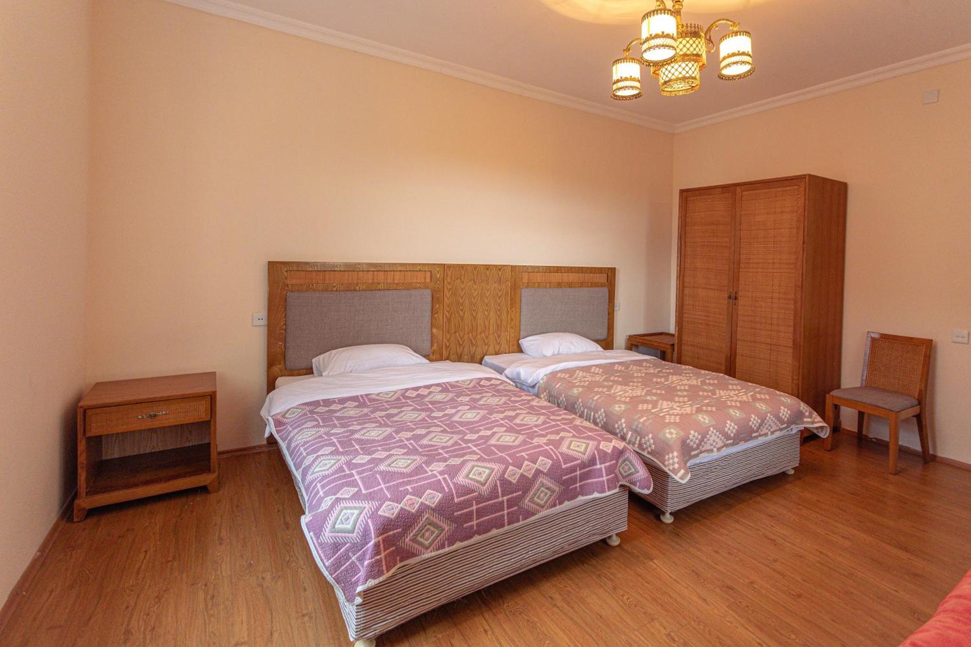 Chabiant Guesthouse Chateau Monolit Ikinci Yeniyol エクステリア 写真