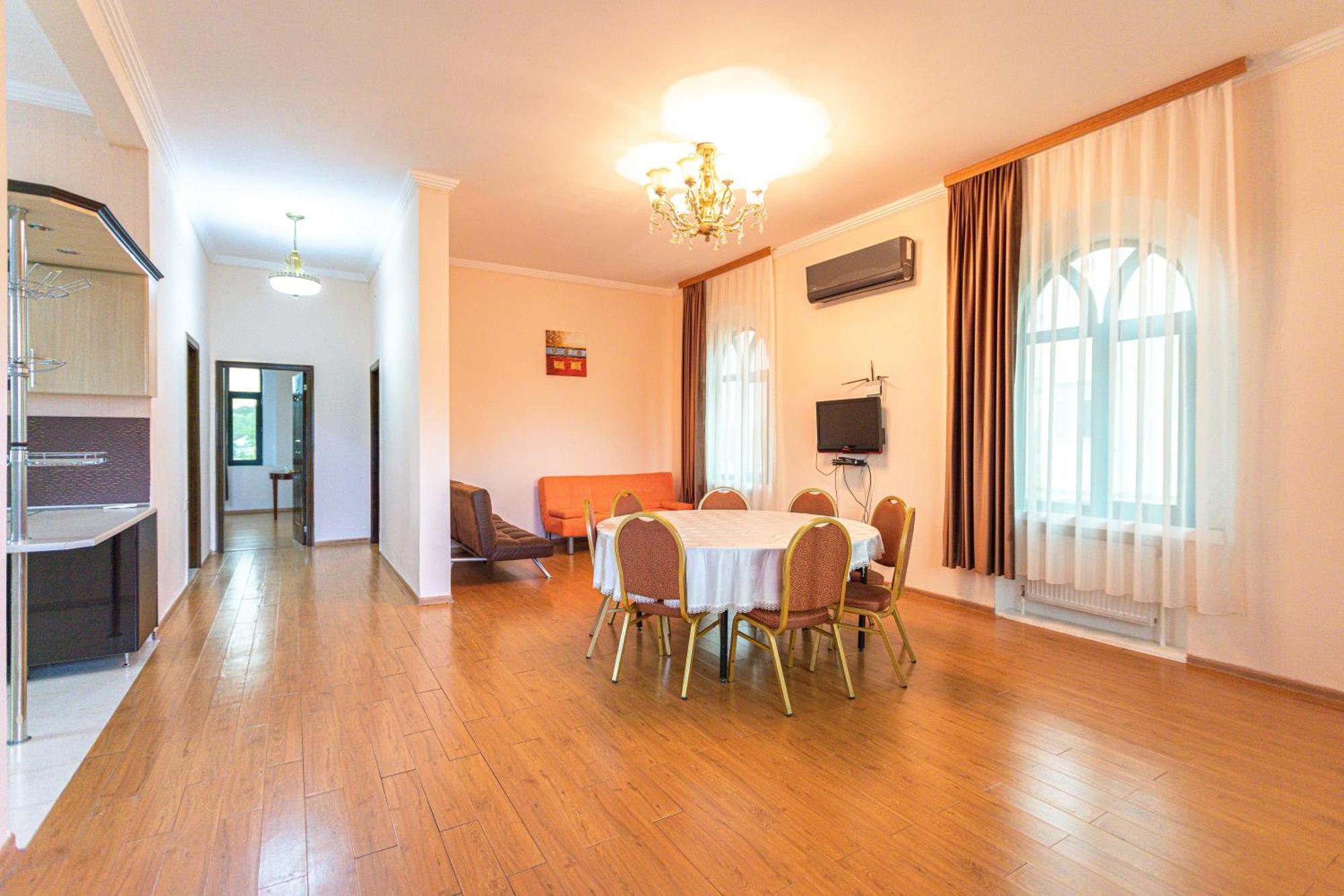 Chabiant Guesthouse Chateau Monolit Ikinci Yeniyol エクステリア 写真