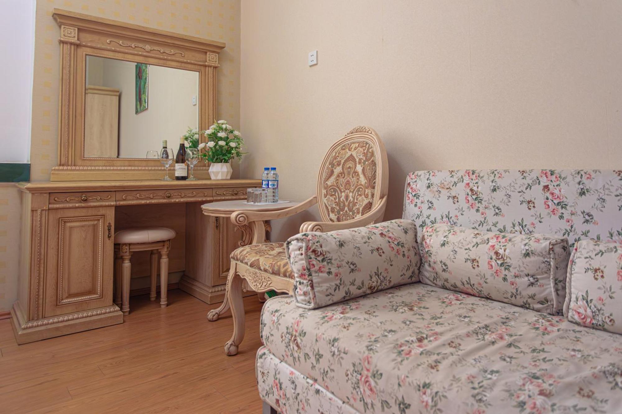 Chabiant Guesthouse Chateau Monolit Ikinci Yeniyol エクステリア 写真