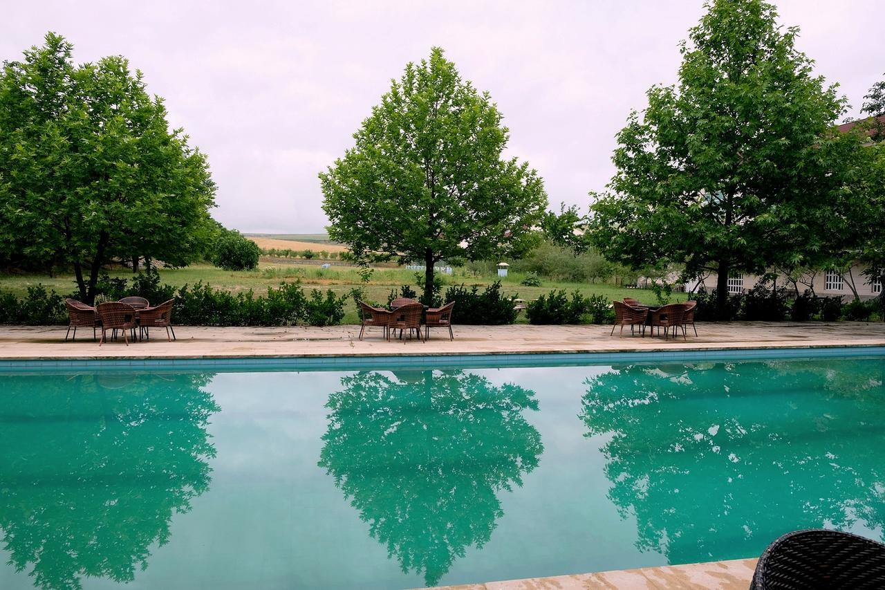 Chabiant Guesthouse Chateau Monolit Ikinci Yeniyol エクステリア 写真